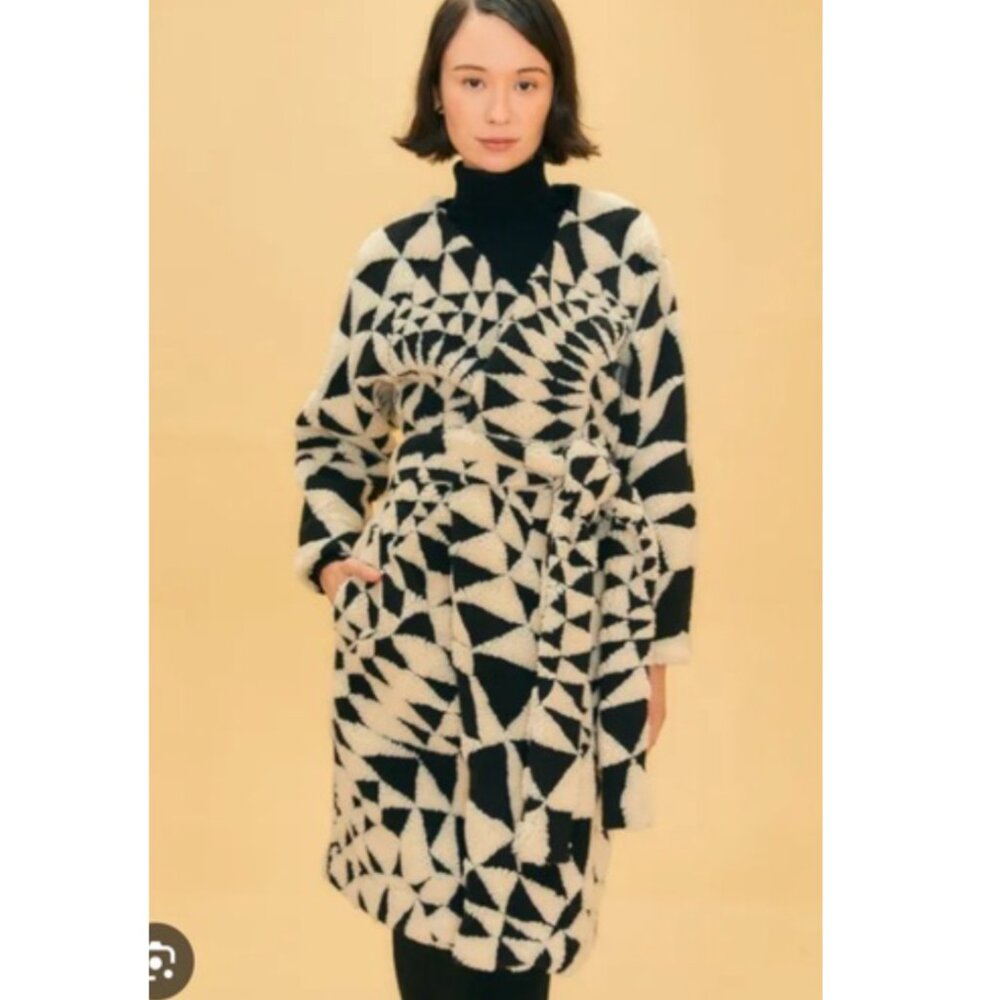 Heart Deco Black and White Maxi Fleece Cardigan Jacket